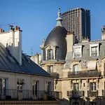 L'inattendu فندق