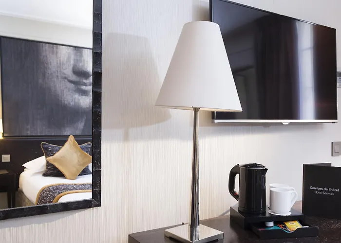 L'inattendu 4* パリ