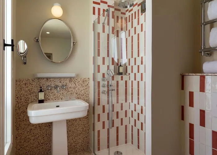 Hotel L'inattendu 4*